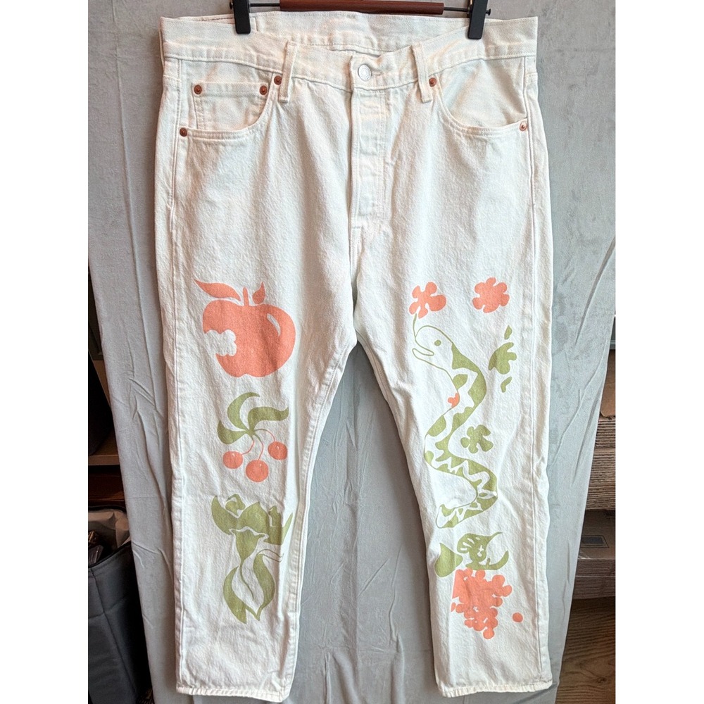 Levi's 501 Premium Mens Crazy Legs 34x30 White Graphic Adam's Apple Indie Sleaze